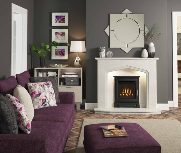 Aurelia with Cast Stove H E Deepline five sided hearth RGB [WEB]