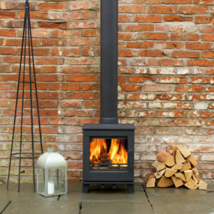 ACR Stoves Woodpecker 4 HEAD ON brick wall 0220